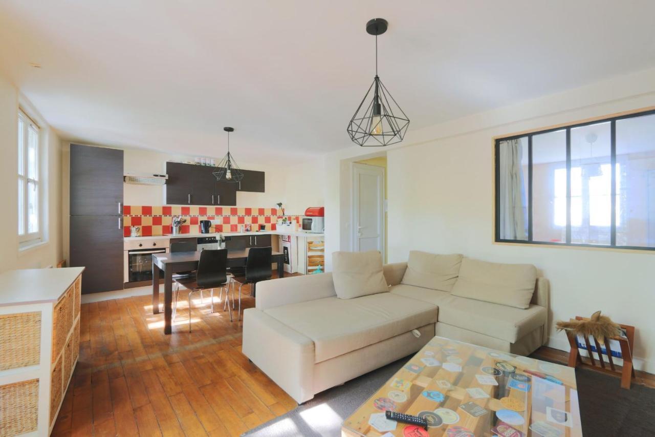 Located In The Heart Of The City Of Tours Extérieur photo