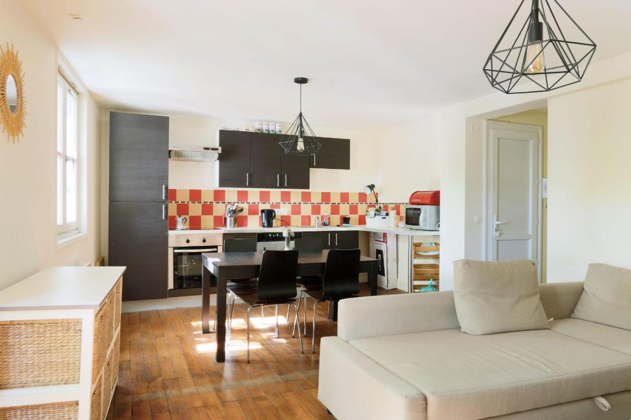 Located In The Heart Of The City Of Tours Extérieur photo