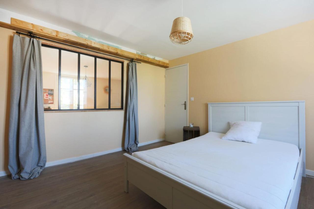 Located In The Heart Of The City Of Tours Extérieur photo